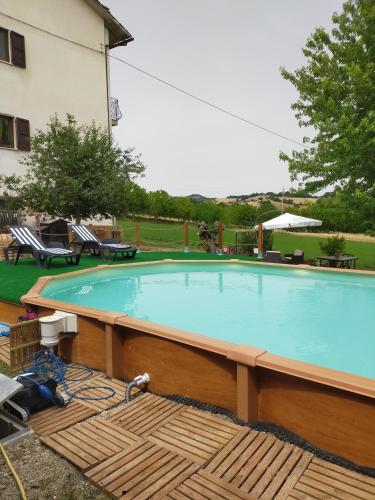 MANSARDA VITI - Sguardo su Frontone -