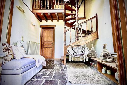 Out & LODGE Prunelliers in Couvin