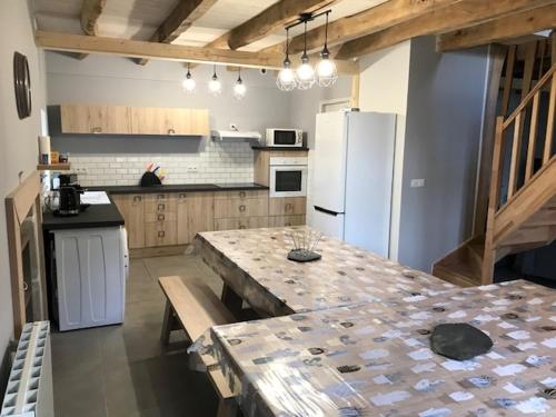 virtuve, GITE pour famille in Saint Clement (Auvergne)