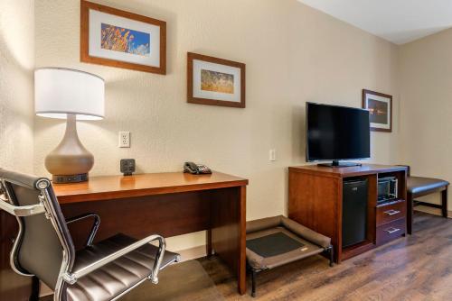 Comfort Suites Fernley