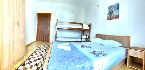 Triple Room with Sea View image 4