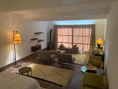 Loft on a cliff, Loft sur une falaise