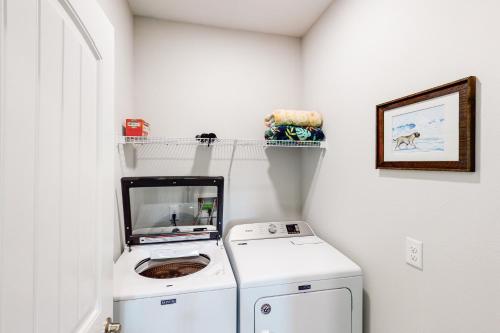 Gulf Breeze Cottage - image 11