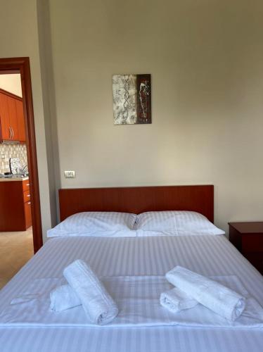 Family Suite with Balcony image 7