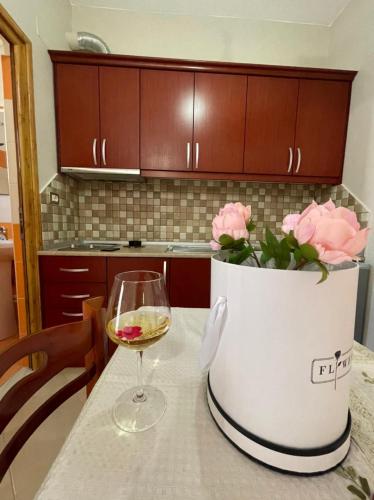 Triple Room with Garden View image 8