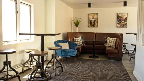 The Bristol Hotel - image 11