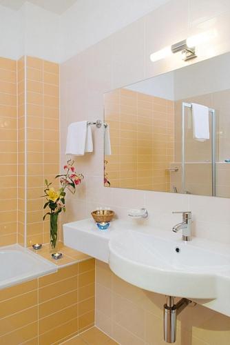 Hotel Michael - image 7