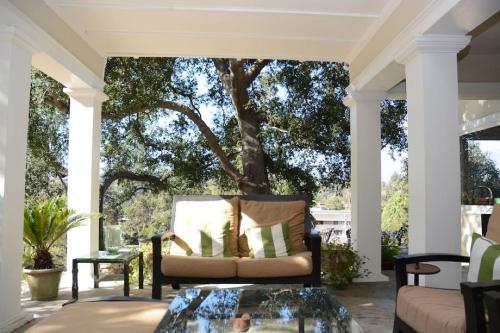Luxury New 2 Bedroom Pool Villa 50m to the beach