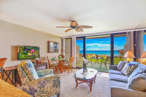 Kaleialoha 106 Ocean Front 1BD 1BA condo