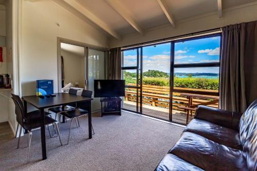 Russell Top 10 Holiday Villas in Russell