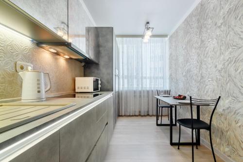 LUX Apartments on Tel’mana street