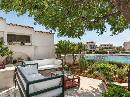 balkon/terras, Holiday Home Kanica by Adriatic Sea in Rogoznica