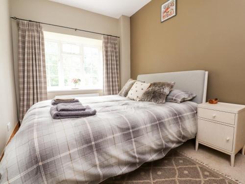 9 Riverside Walk - image 9