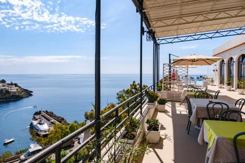 ระเบียง/ชานเรือน, เลอ แตราซเซ สตูดิโอ อพาร์ตเมนต์ (Le Terrazze Studio Apartments) in อุสติกา