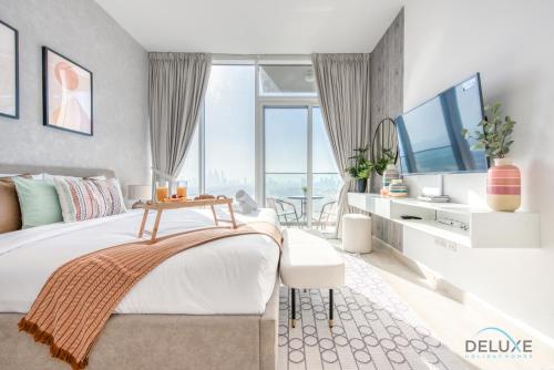 Precious Studio at Bloom Towers JVC by Deluxe Holiday Homes