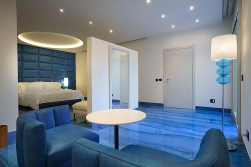 Grotta Palazzese Beach Hotel - image 3