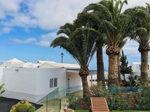Apartamentos Anjomacar B