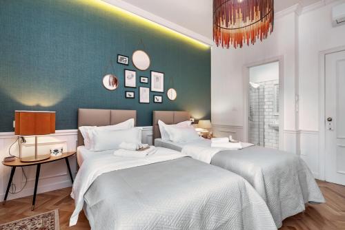 Evala luxury rooms with pool and garden – Split, MD