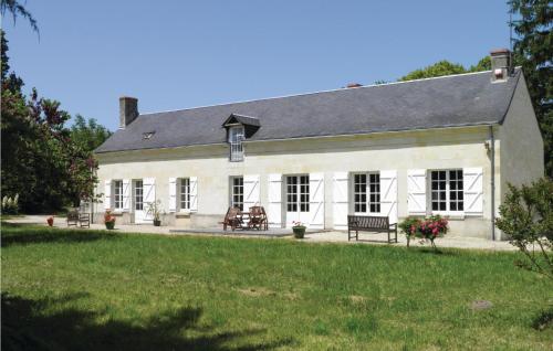 4 Bedroom Cozy Home In Bourgueil