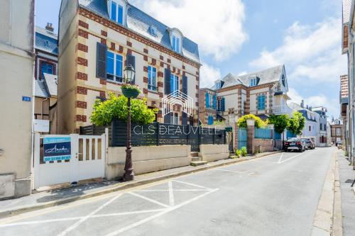 La Villa Cinéma C.L.S Deauville gîte à louer Pennedepie