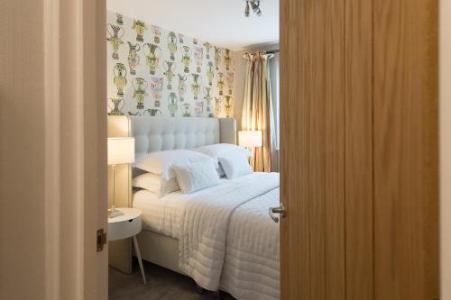 The Mews York Place by Harrogate Serviced Apartments - image 8