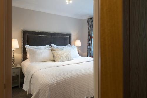 The Mews York Place by Harrogate Serviced Apartments - image 6