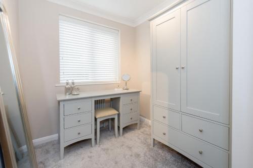 The Mews York Place by Harrogate Serviced Apartments - image 11