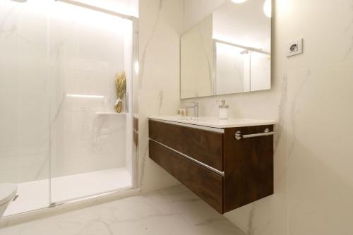 Royal Madrid by Madflats Collection