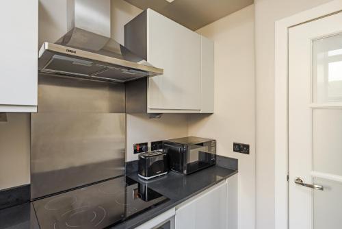 The Rose Street Retreat by Calton Living, Edinburgh (photo 4)