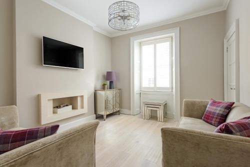 The Rose Street Retreat by Calton Living, Edinburgh (photo 6)