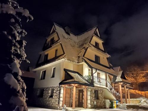 Unterkunft von außen, ANAapart in Guty