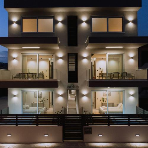 Aelia Seaside Luxury Suites 2