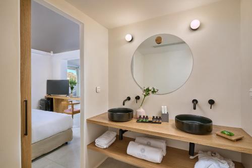 Adorno Beach Hotel and Suites - image 7