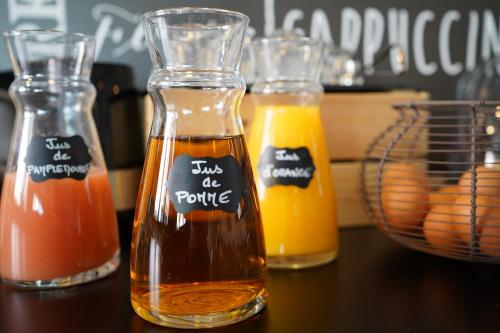 Alive Hotel De Quebec - image 2