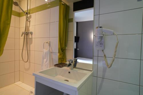 Alive Hotel De Quebec - main image