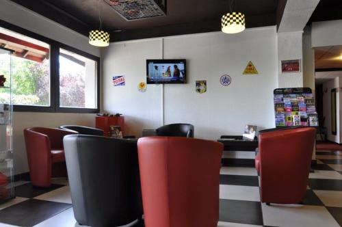 Enzo Hotels Vierzon by Kyriad Direct - image 5