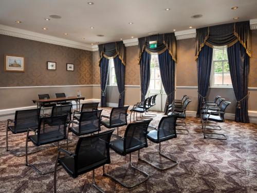 Oulton Hall - image 3