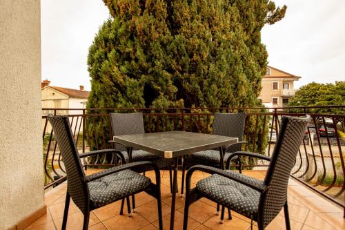 Apartments Mirjana