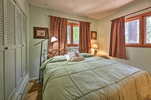 Rustic Retreat with Porch Less Than 1 Mi to Pinetop CC! - image 10