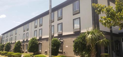 Motel 6 Mobile AL - Airport Blvd - image 5