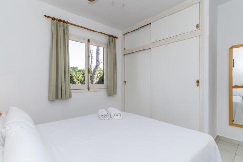 Apartamentos Ses Anneres - image 9