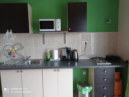 Sleeps 4