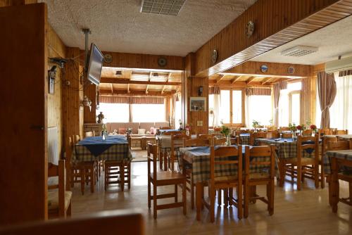 Hotel Galaxias - image 2