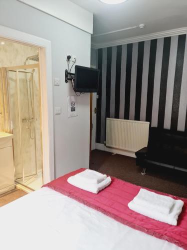 Dalry Guesthouse - image 9