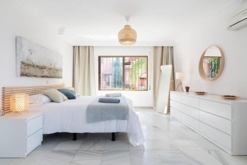 Villa Giovanni - Marbella Center - Heated Pool