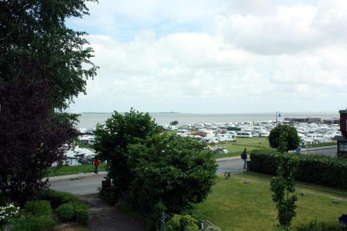 Haus Tapken mit Meerblick