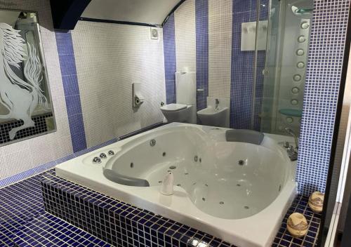 Bathroom, Equi Palace & SPA Near Aeroport in Berrechid