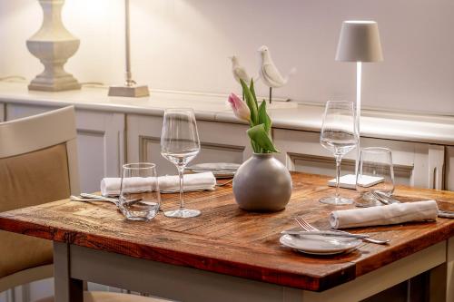 Boutique Hotel U Solné brány - image 10