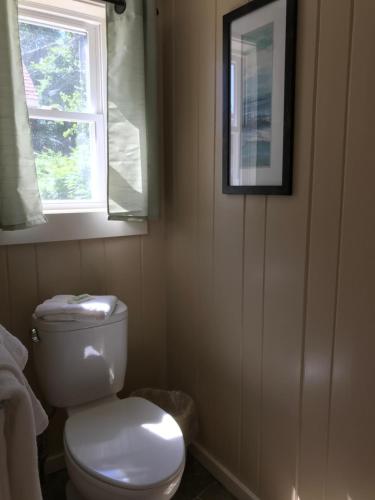 Kennebunk Gallery Motel and Cottages