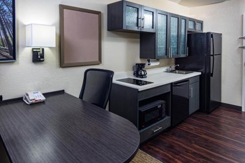 Candlewood Suites Appleton